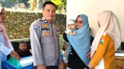 Bhabinkamtibmas Polsek Banggae Dampingi Posyandu SALAMA dalam Upaya Cegah Stunting di Majene